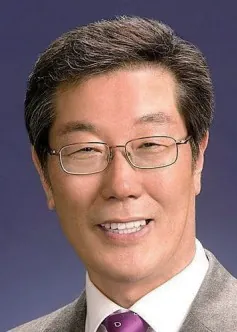 권기익