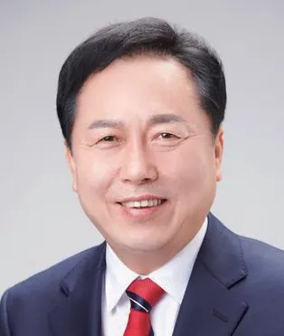 권기창
